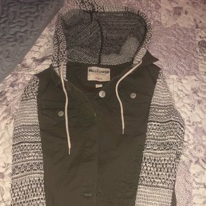 really comfortable and cute jacket!
